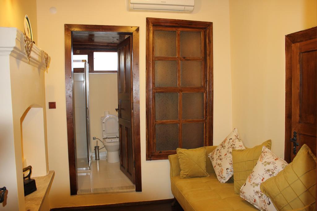 Papazin Konagi Hotel Ayvalı Cameră foto